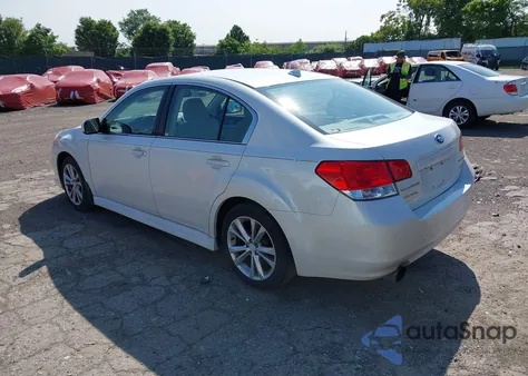 2014 Subaru Legacy 2.5I Premium z USA, uszkodzony, nr VIN 4S3BMBD68E3033499